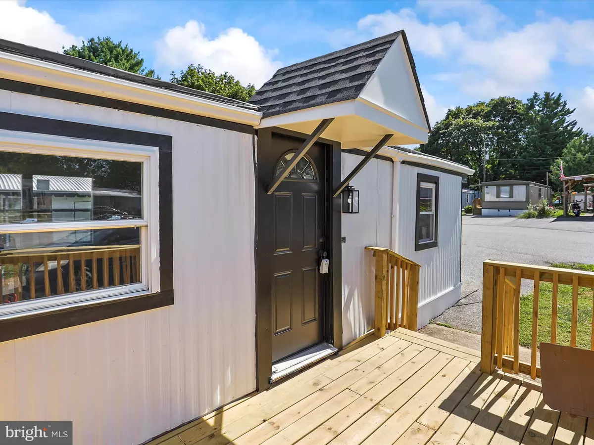 York, PA 17402,519 MIDDLEVIEW DR