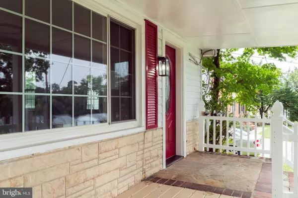 Hanover, MD 21076,7406 LOCUST DR