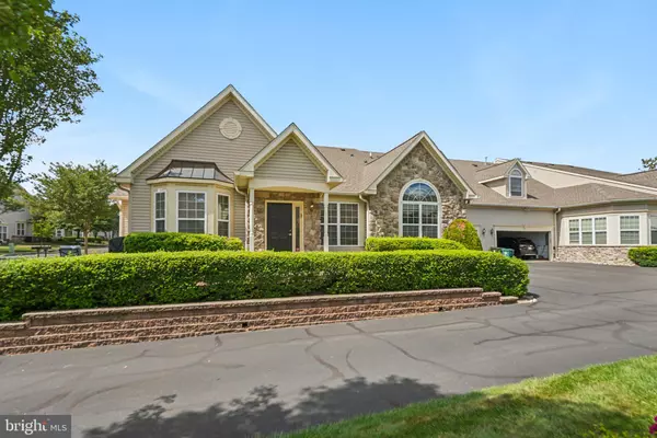 Warminster, PA 18974,64 VILLA DR