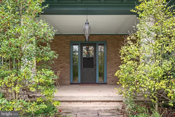 Charles Town, WV 25414,1853 FLOWING SPRINGS RD