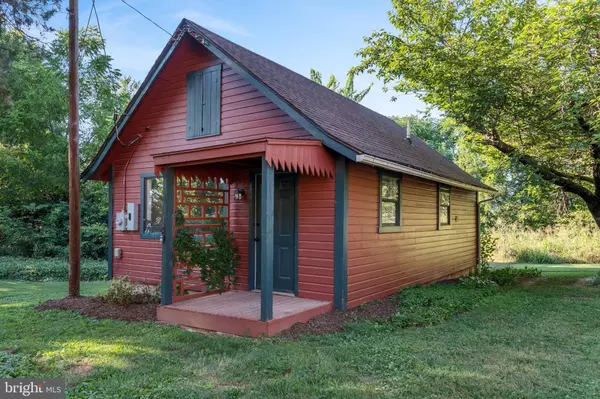Charles Town, WV 25414,1853 FLOWING SPRINGS RD