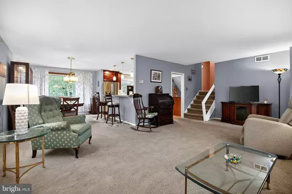 Philadelphia, PA 19115,1009 TWIST RD