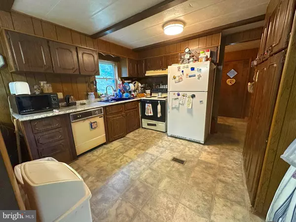 Huntingtown, MD 20639,210 BUCKLER RD