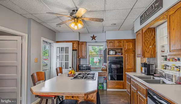 Hammonton, NJ 08037,312 W PLEASANT ST