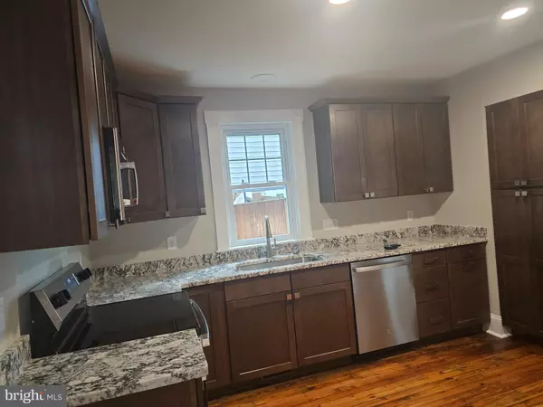 Winchester, VA 22601,20 E HART ST