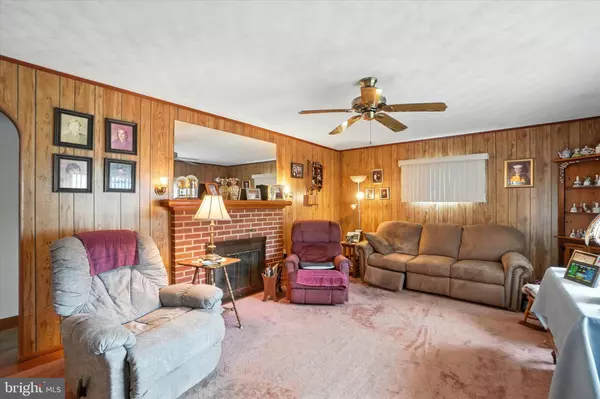 Manchester, PA 17345,275 ROSEDALE DR