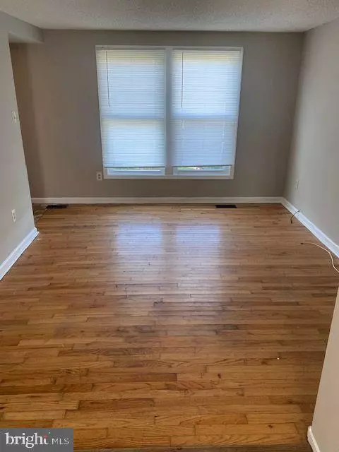 Woodbury, NJ 08096,205 LOGAN ST