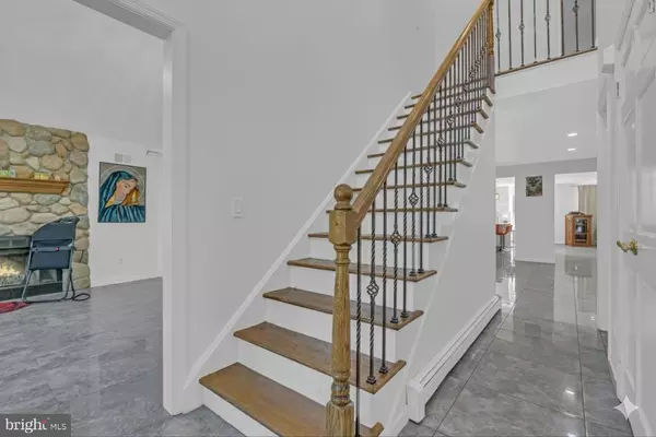 Jackson, NJ 08527,592 OLLIE BURKE RD