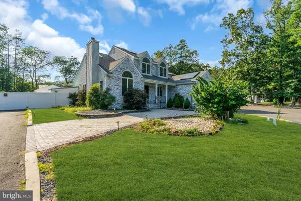 Jackson, NJ 08527,592 OLLIE BURKE RD