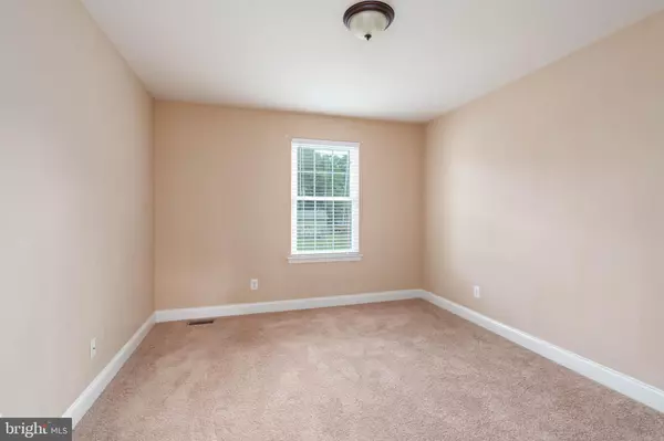 Swedesboro, NJ 08085,40 CHESTNUT HILL CT