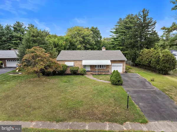 7 SOMMERS RD, Ewing, NJ 08638