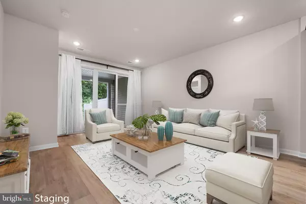 Woodbridge, VA 22193,14035 MADRONA LN