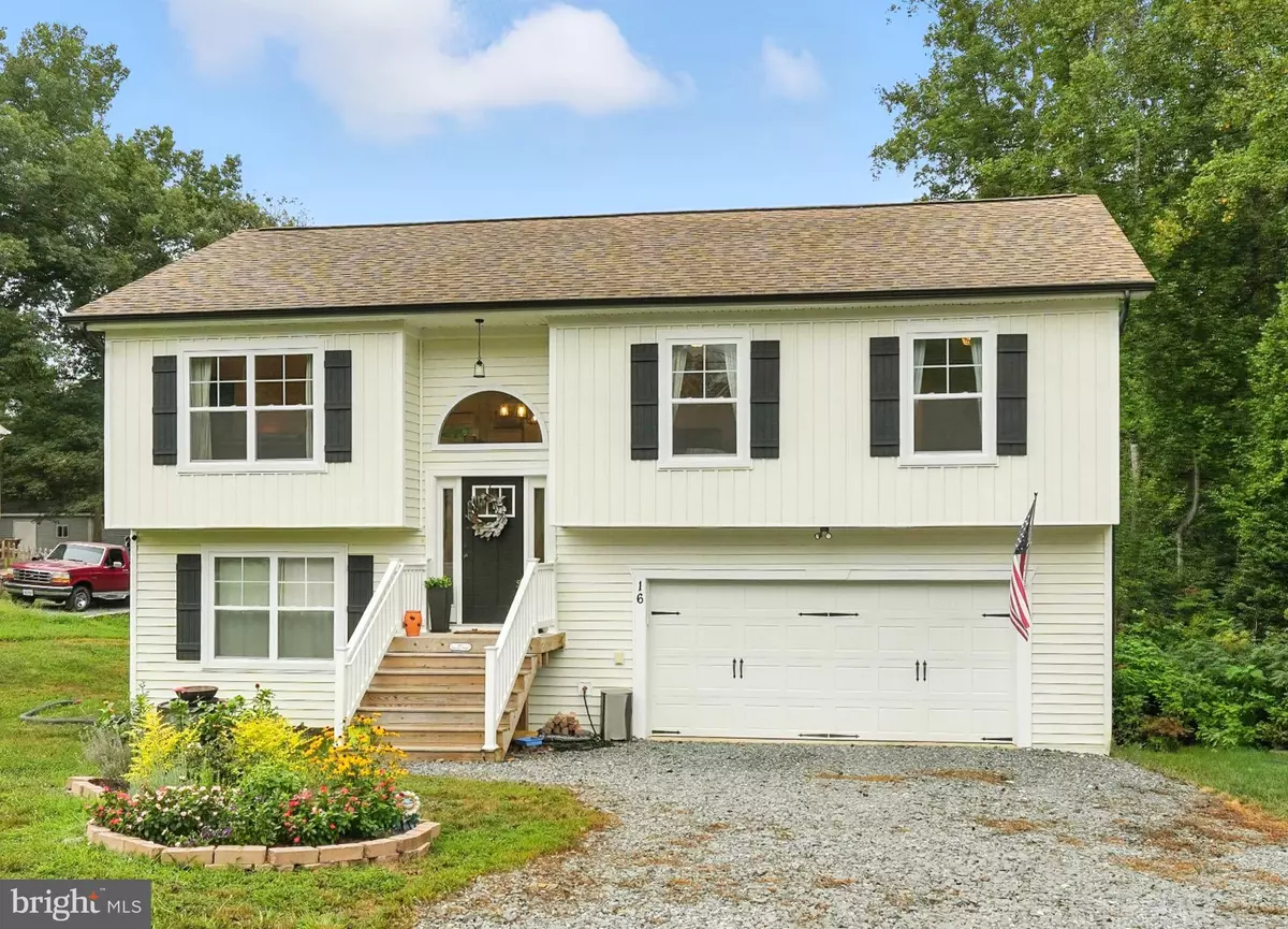 Stafford, VA 22556,16 CRESTVIEW DR