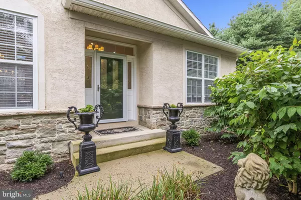 West Chester, PA 19382,56 OLD BARN DR