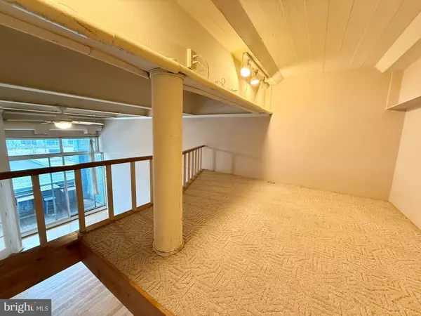 Philadelphia, PA 19106,3 N CHRISTOPHER COLUMBUS BLVD #259