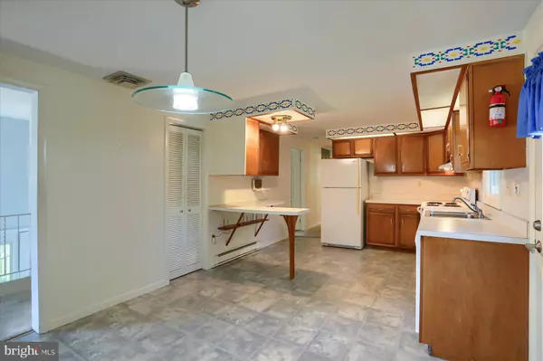 Mechanicsburg, PA 17055,19 HEMLOCK DR