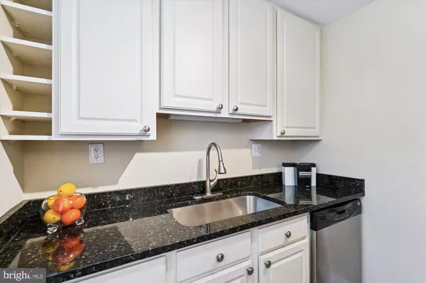 Arlington, VA 22203,4378 N PERSHING DR #43781