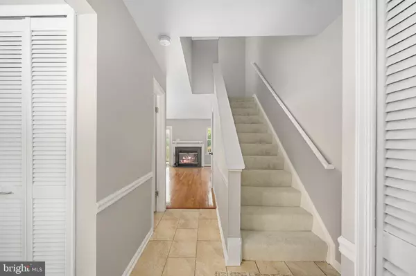 Dumfries, VA 22025,15402 BEACHWATER CT
