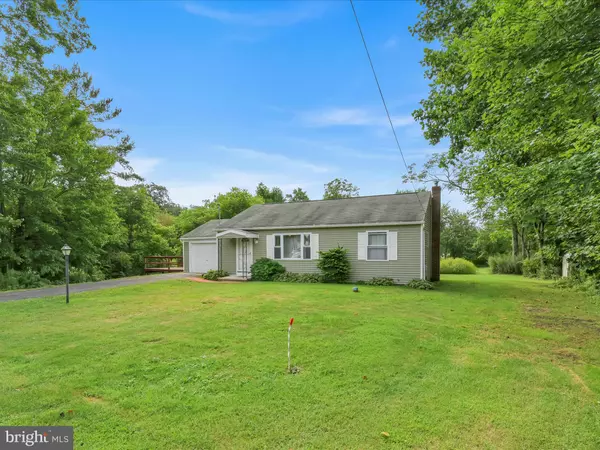 Pottsville, PA 17901,1042 W WOODLAND DR