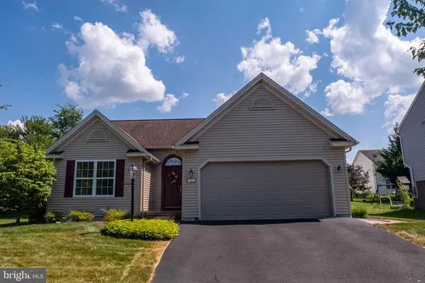 511 HAWKNEST RD, State College, PA 16801