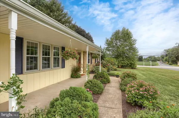 Mechanicsburg, PA 17055,1402 COUNTRY DR