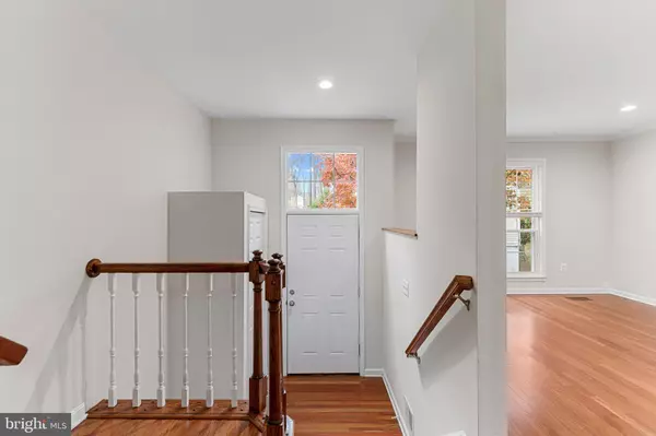 Columbia, MD 21046,8871 STONEBROOK LN