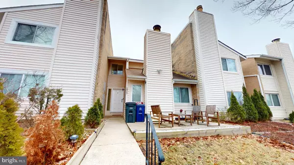Herndon, VA 20170,2217 SAUNDERS DR