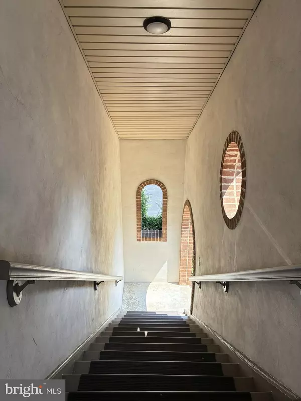 Lancaster, PA 17602,71 BLACK OAK DR #71