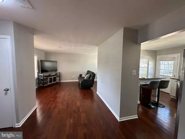 Sterling, VA 20164,1307 E HOLLY AVE E