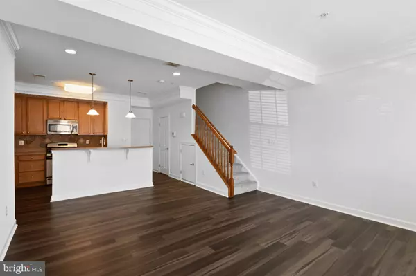 Elkridge, MD 21075,7211 DARBY DOWNS #7211