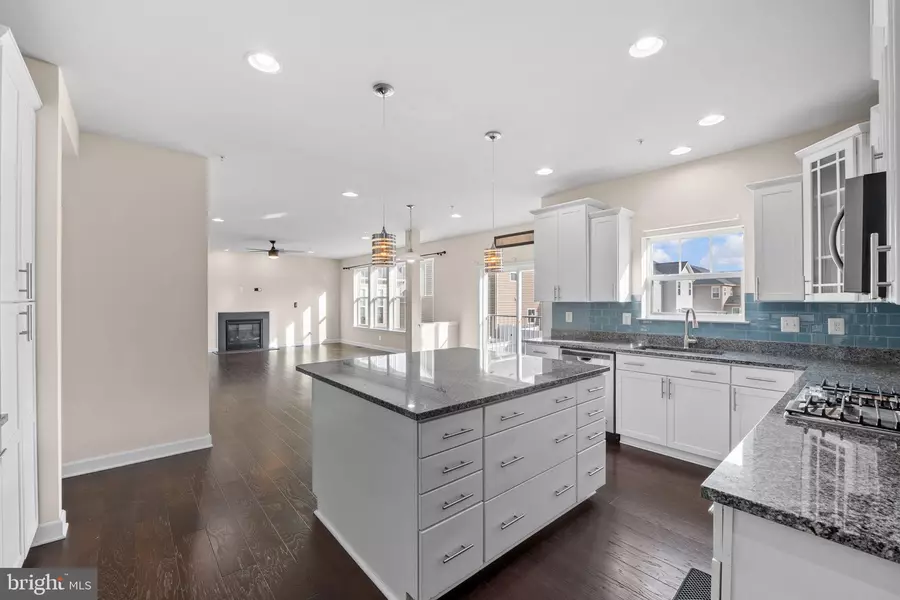 803 HOLDEN RD, Frederick, MD 21701