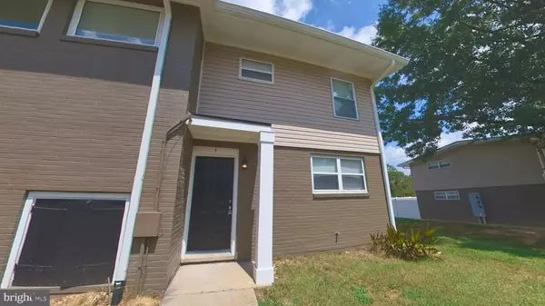 2050 NIKE DR #4, Waldorf, MD 20601