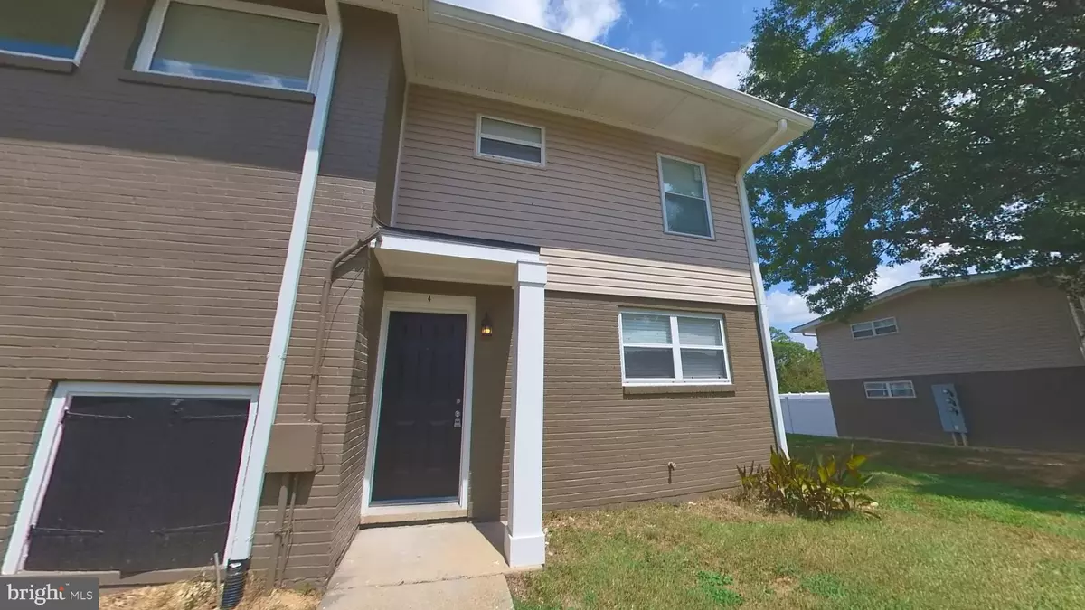 Waldorf, MD 20601,2050 NIKE DR #4