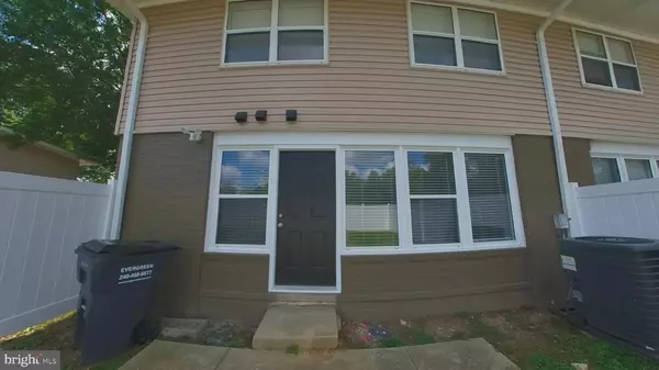 Waldorf, MD 20601,2050 NIKE DR #4