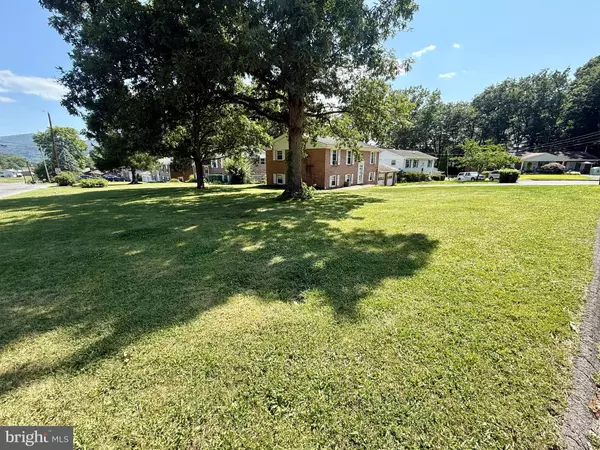 Cresaptown, MD 21502,15700 ACORN CT