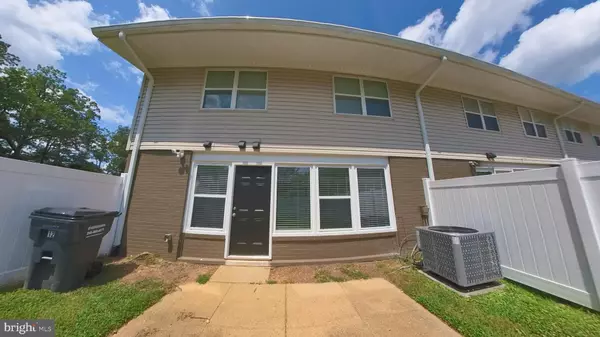 Waldorf, MD 20601,2050 NIKE DR #12