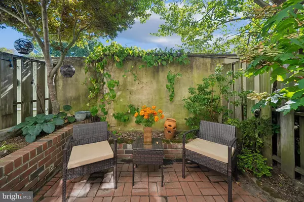 Philadelphia, PA 19147,1134-R WAVERLY ST #3