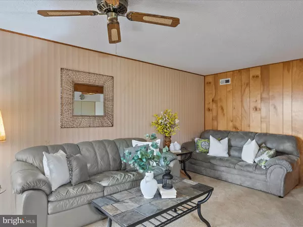 Ocean City, MD 21842,411-A 146TH ST #323