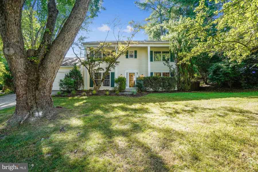 12119 GREENLEAF AVE, Potomac, MD 20854