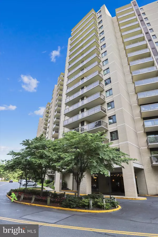 Alexandria, VA 22304,307 YOAKUM PKWY #406