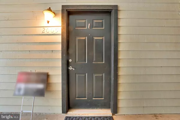 Fairfax, VA 22033,12151 PENDERVIEW LN #2005