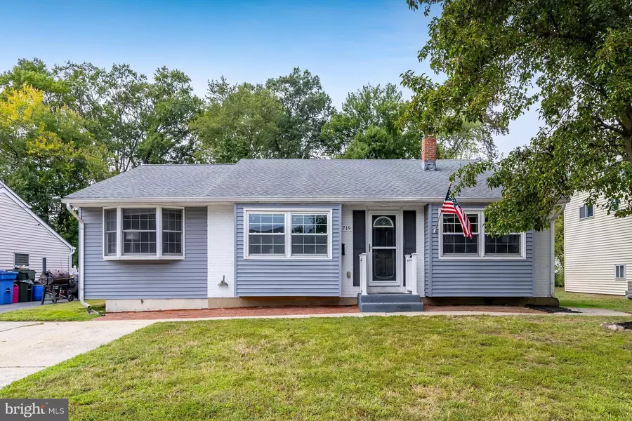 719 SHIELDS AVE, West Deptford, NJ 08096