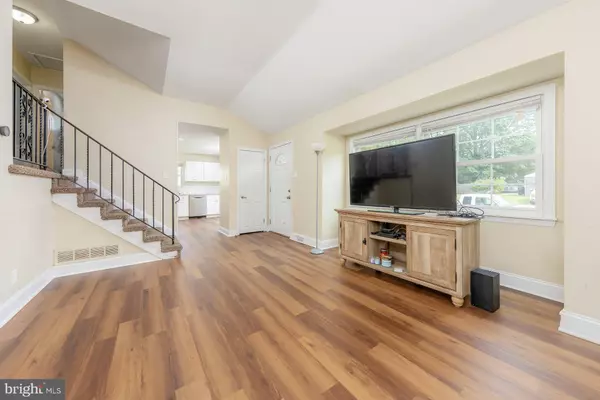 West Deptford, NJ 08096,719 SHIELDS AVE