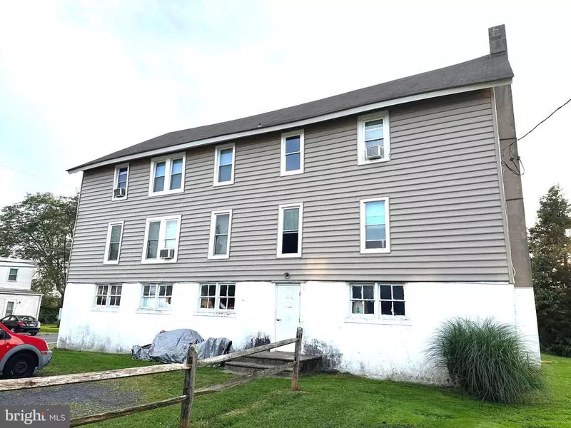 2420 N 5TH ST #E, Perkasie, PA 18944