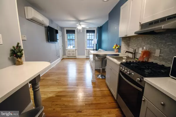 Philadelphia, PA 19107,302 S JUNIPER ST #1, FIRST FLOOR