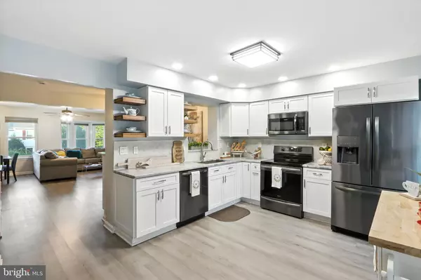 Halethorpe, MD 21227,16 LANHILL CT #16