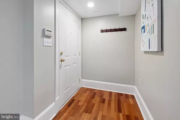 Washington, DC 20009,1324 EUCLID ST NW #5