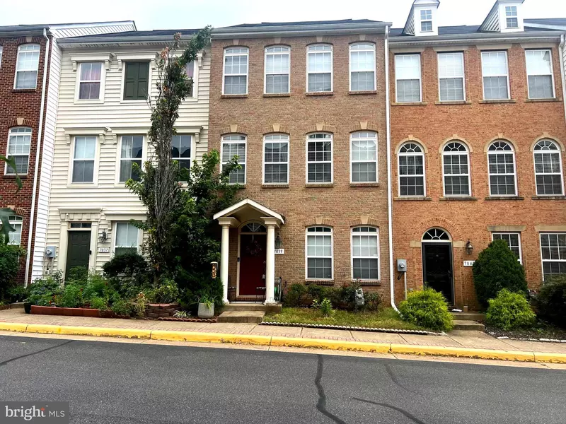 7039 LITTLE THAMES DR, Gainesville, VA 20155