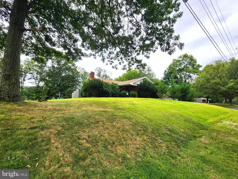 806 VALLEY VIEW DR, Lavale, MD 21502