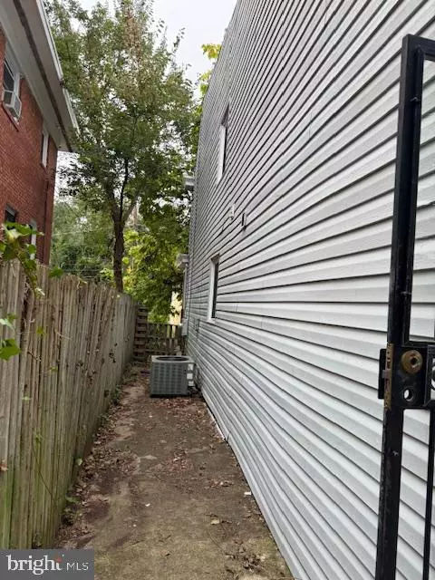 Washington, DC 20032,3330 BROTHERS PL SE